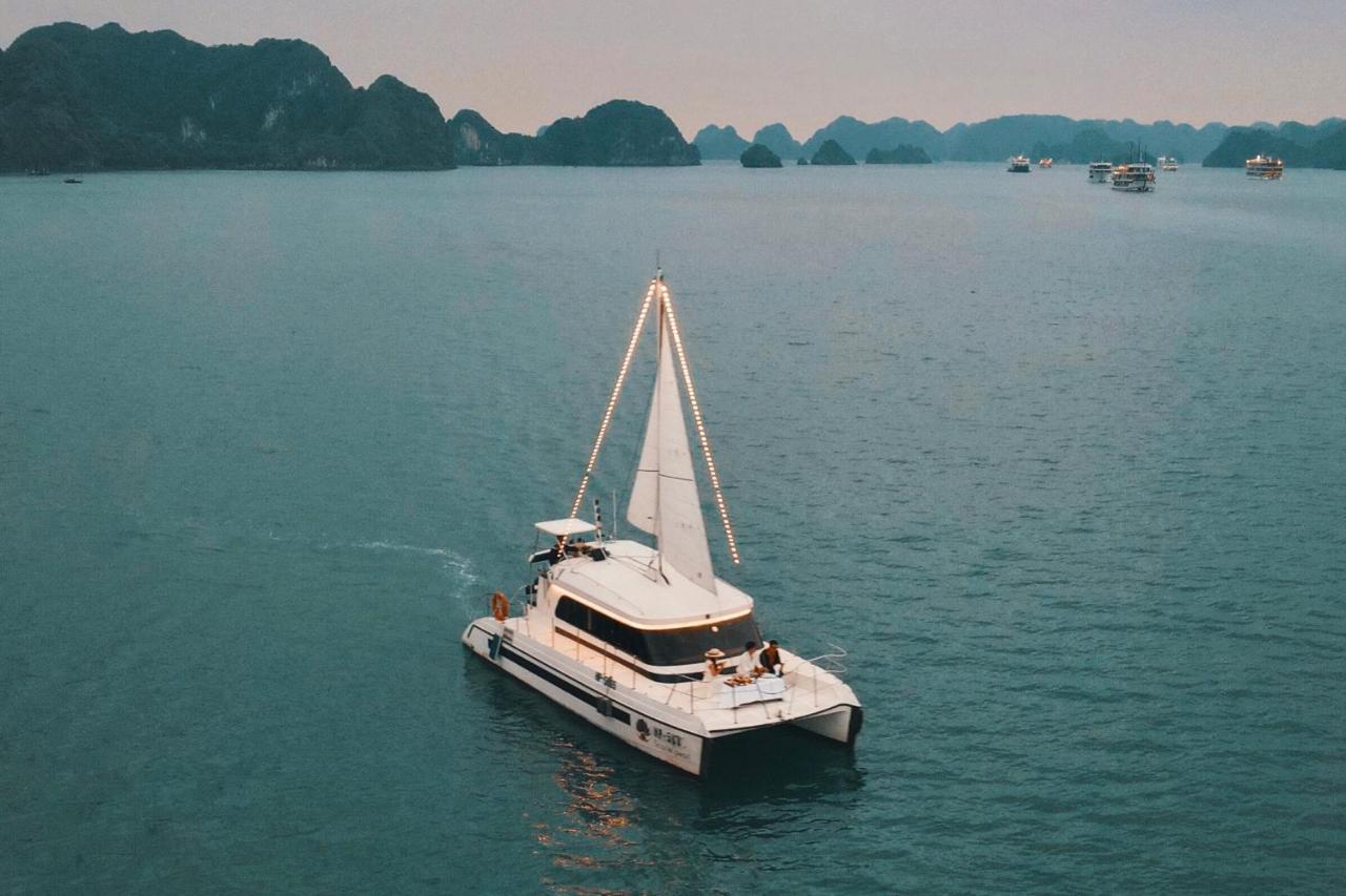 Scarlet Pearl Cruises - Wonder On Lan Ha Bay Hotel Ха Лонг Екстериор снимка