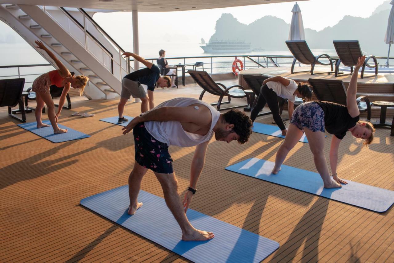 Scarlet Pearl Cruises - Wonder On Lan Ha Bay Hotel Ха Лонг Екстериор снимка